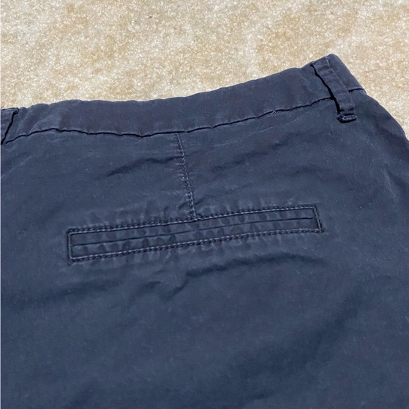 Old Navy Every Day Short Black Shorts 10 - Picture 4 of 6